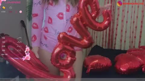 Monika online show from 02.18.25