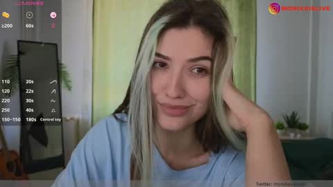 Monika online show from 03.04.25