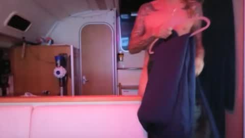 Monk and Mia online show from 12.05.25