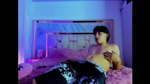 monky_0002 online show from 03.06.26