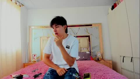 monky_0002 online show from 03.25.26