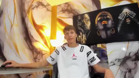 mono_blonde online show from 10.02.25