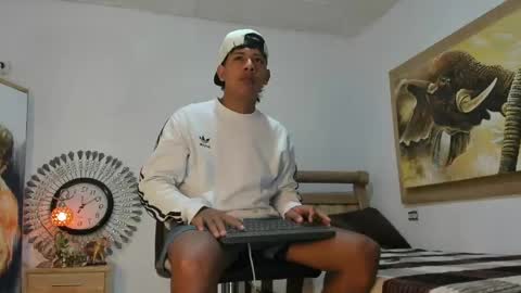 Snapshot of monsoon_the_best chatting on 04.22.26 monsoon_the_best online show from 04.22.26