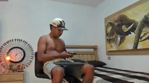 Snapshot of monsoon_the_best chatting on 05.10.26 monsoon_the_best online show from 05.10.26