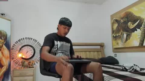 Snapshot of monsoon_the_best chatting on 05.26.26 monsoon_the_best online show from 05.26.26