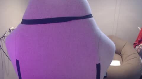 Snapshot of monstercockselfsuck chatting on 01.23.25 ELYSE A SIMPLE GIRL online show from 01.23.25