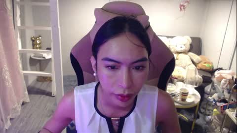 ELYSE A SIMPLE GIRL online show from 04.01.26