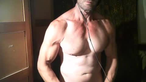 Snapshot of monsterdildos chatting on 12.07.24 monsterdildos online show from 12.07.24