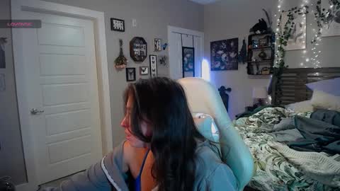 Snapshot of monstrumologist chatting on 01.17.25 Lydia Mooney online show from 01.17.25