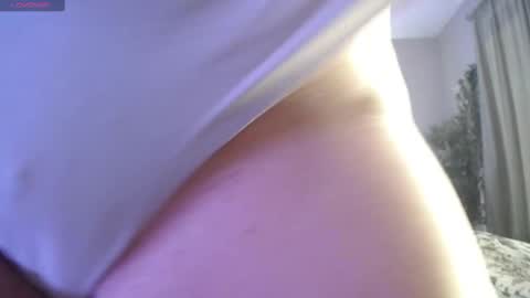 Snapshot of monstrumologist chatting on 03.12.25 Lydia Mooney online show from 03.12.25
