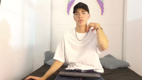 Snapshot of monyel_blake chatting on 06.24.26 online show from 06.24.26
