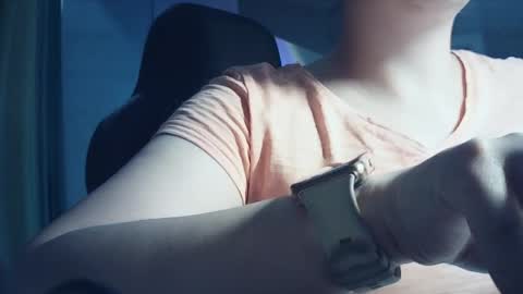 moodiemira online show from 11.04.25