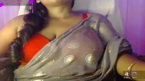 Snapshot of moody_maya chatting on 09.16.25 Maya online show from 09.16.25