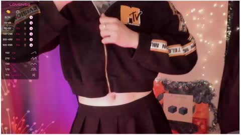 Roxy online show from 12.26.24