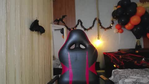 moon_and_fire_ online show from 10.31.25