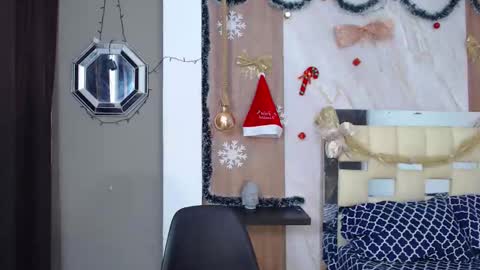 moon_and_fire_ online show from 01.09.26