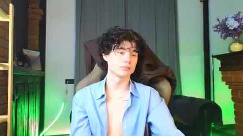 moon_gloww online show from 02.15.26