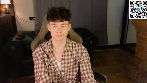 moon_gloww online show from 03.05.26