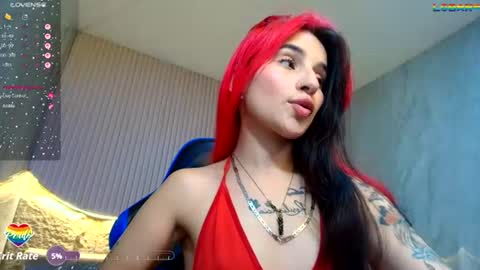 Snapshot of moon_red_r chatting on 06.26.26 Moon online show from 06.26.26