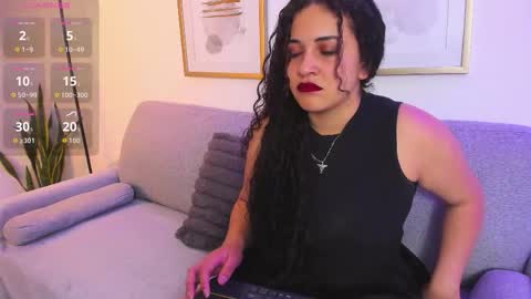 Snapshot of moon_shaddow chatting on 01.10.26 Moon online show from 01.10.26