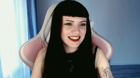  sophie  online show from 04.29.26