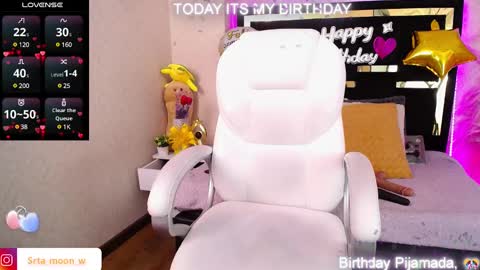 Snapshot of moon_water__ chatting on 02.07.25 Moon Water online show from 02.07.25