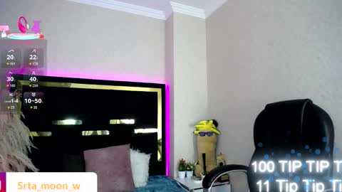 Snapshot of moon_water__ chatting on 09.16.25 Moon Water online show from 09.16.25