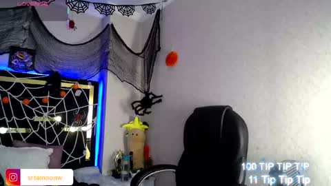 Snapshot of moon_water__ chatting on 11.06.25 Moon Water online show from 11.06.25