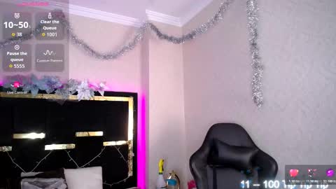 Snapshot of moon_water__ chatting on 01.17.26 Moon Water online show from 01.17.26