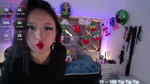 Snapshot of moon_water__ chatting on 06.22.26 Moon Water online show from 06.22.26