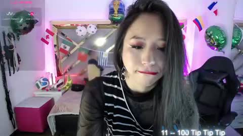 Snapshot of moon_water__ chatting on 07.07.26 Moon Water online show from 07.07.26