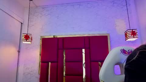 Snapshot of moon_winy chatting on 03.20.26 Winy online show from 03.20.26