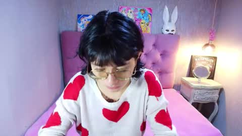 Snapshot of mooncharlotte chatting on 04.26.26 Charlotte online show from 04.26.26