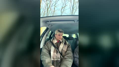 moonflamek online show from 01.10.26