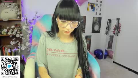 MOON  online show from 11.07.25