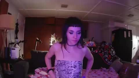 lillithandjames online show from 01.12.26