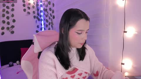 moonliight__ online show from 01.04.25