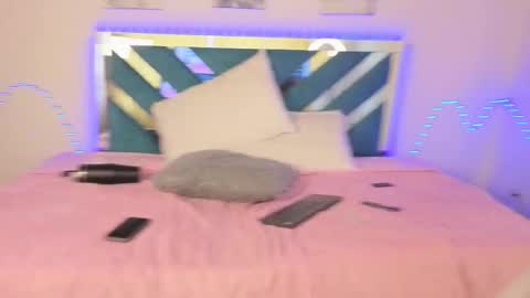 Moon online show from 11.05.25