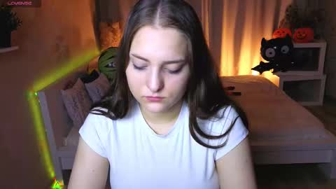 Lina online show from 10.22.25