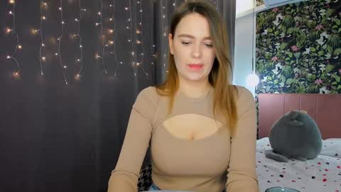 Monica online show from 12.11.24