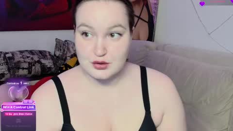 Snapshot of moonshinelady chatting on 03.17.26 Kate online show from 03.17.26