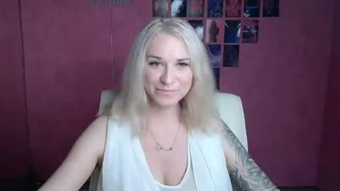Snapshot of moonsusanna chatting on 07.03.26 Susanna online show from 07.03.26