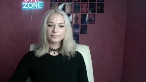 Snapshot of moonsusanna chatting on 07.07.26 Susanna online show from 07.07.26