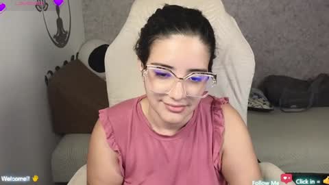 Snapshot of moonwoman_ chatting on 01.16.25 Moon Woman online show from 01.16.25