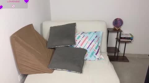 Moon Woman online show from 01.15.26