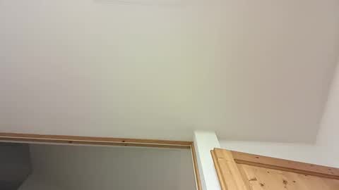 moos1 online show from 09.15.25