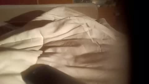 moos1 online show from 10.31.25