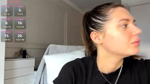 Fleyva online show from 10.16.25