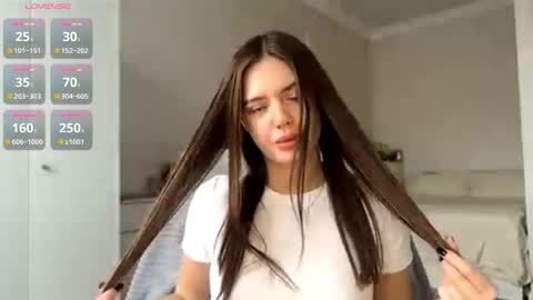 Fleyva online show from 10.17.25