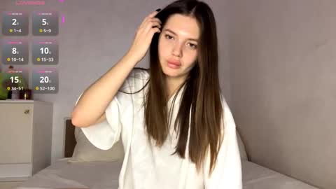 Fleyva online show from 10.25.25